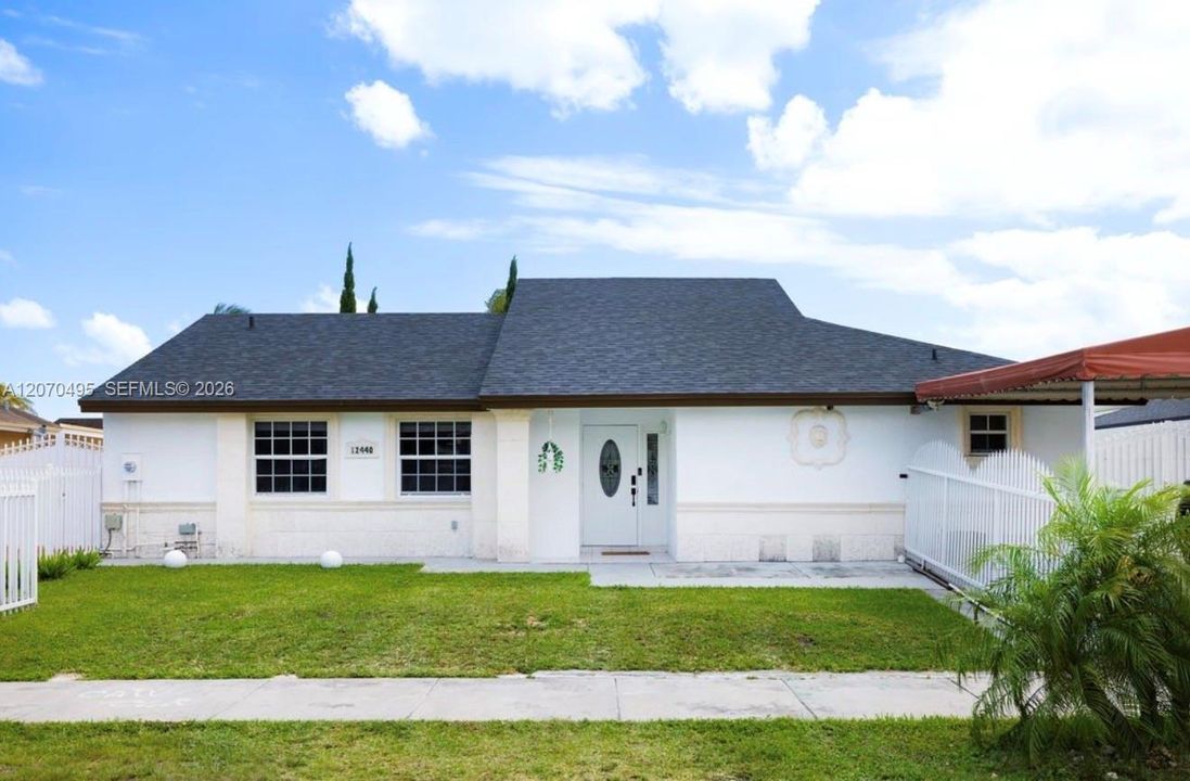 For Rent: $5,000 (3 beds, 2 baths, 1350 Square Feet)