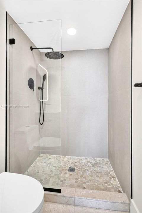 For Sale: $768,000 (2 beds, 2 baths, 1521 Square Feet)