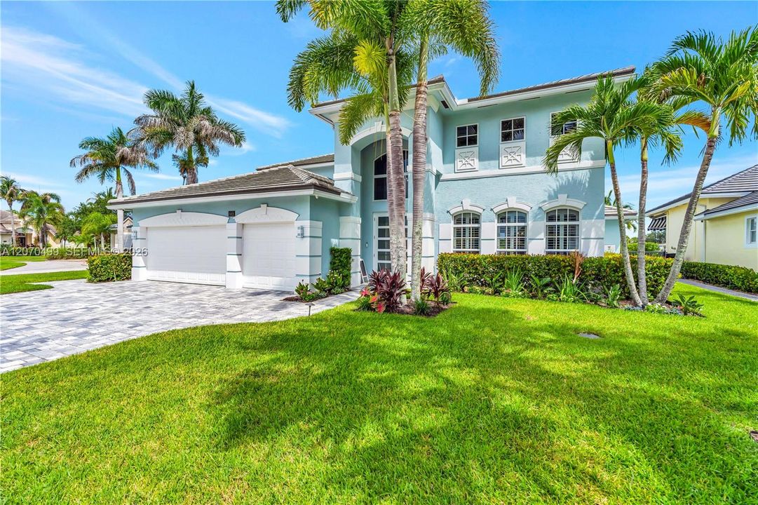 En Venta: $2,600,000 (5 camas, 4 baños, 3944 Pies cuadrados)