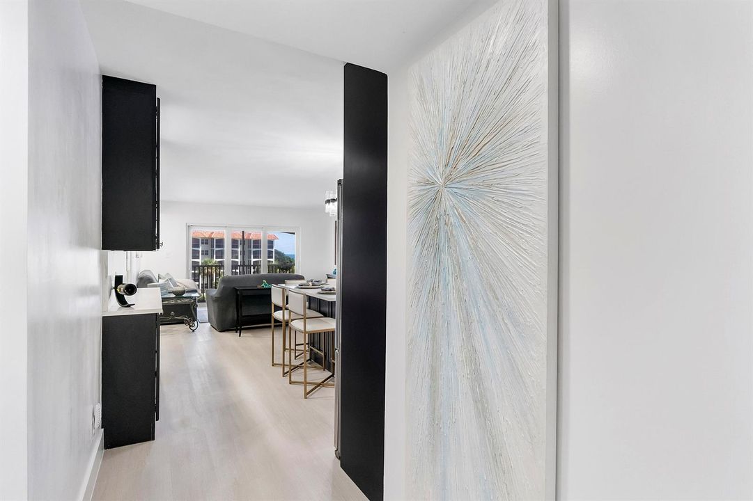 2871 N Ocean Blvd u406_056