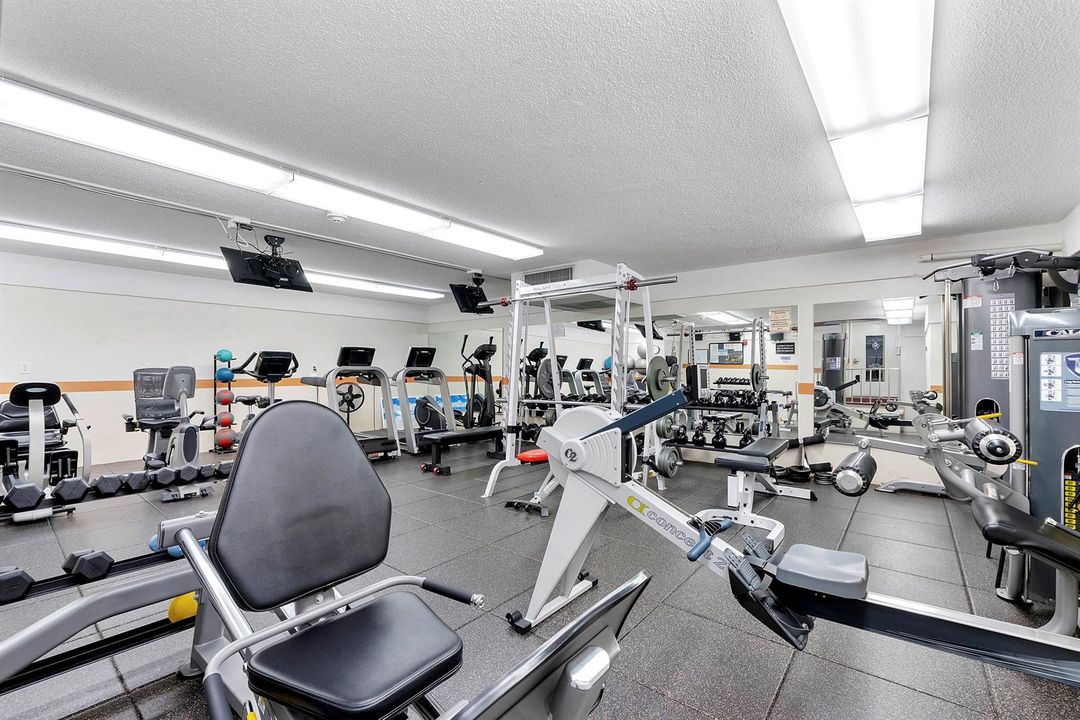 2871 N Ocean Blvd u406_062
