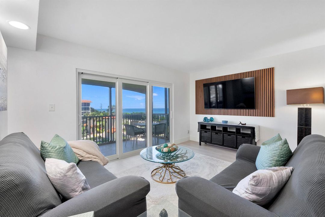 2871 N Ocean Blvd u406_043