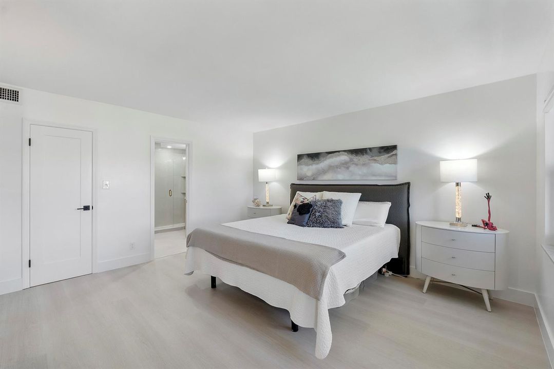 2871 N Ocean Blvd u406_031