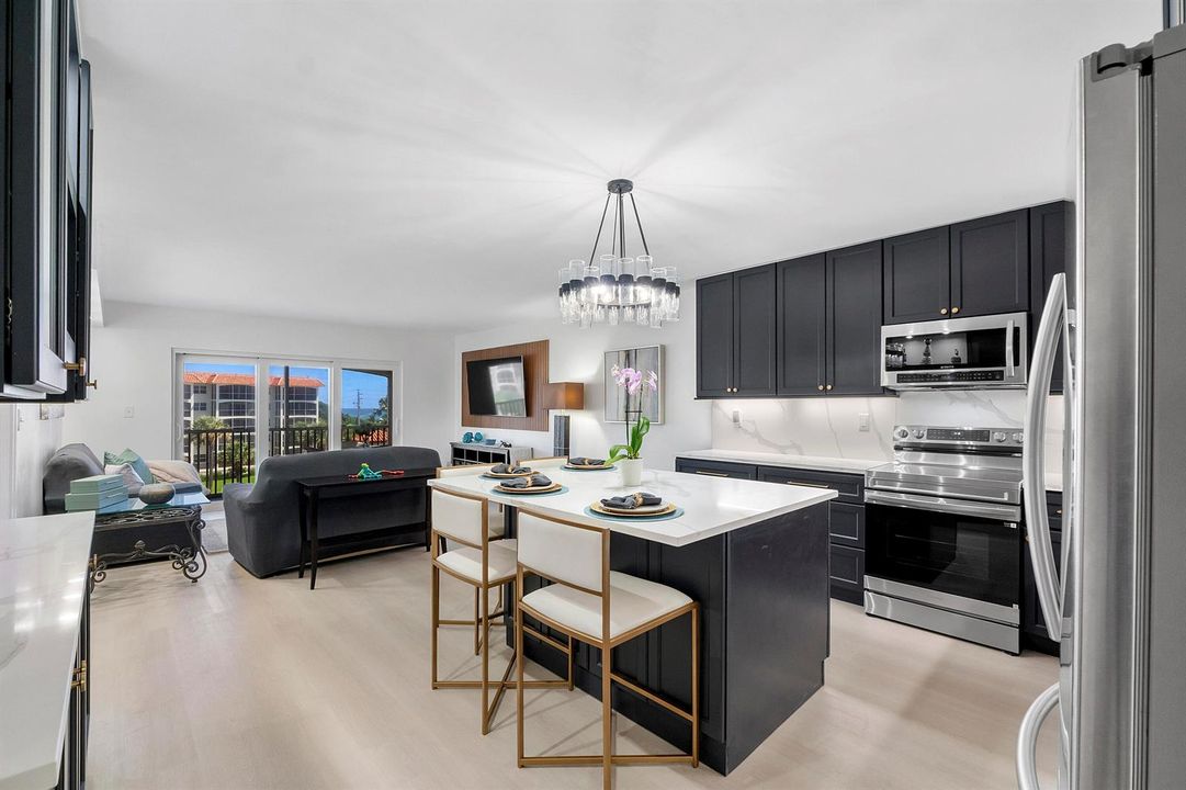 2871 N Ocean Blvd u406_036