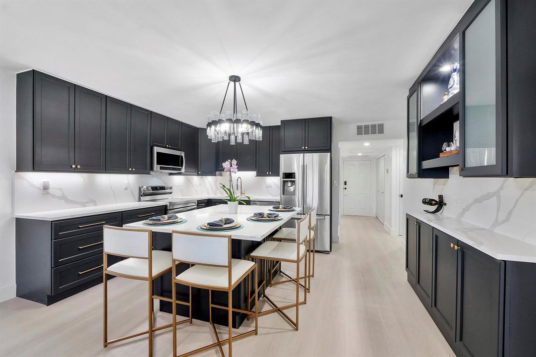 2871 N Ocean Blvd u406_039