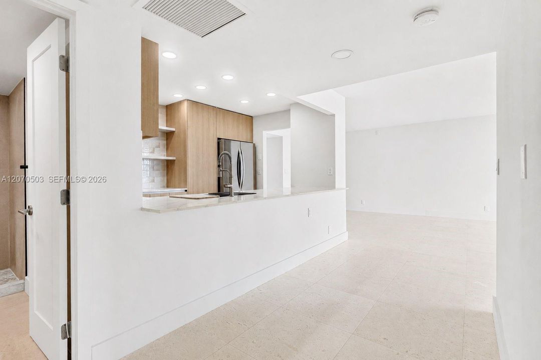 For Rent: $5,000 (2 beds, 2 baths, 1521 Square Feet)
