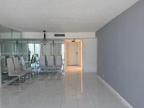 For Sale: $569,000 (2 beds, 2 baths, 1350 Square Feet)