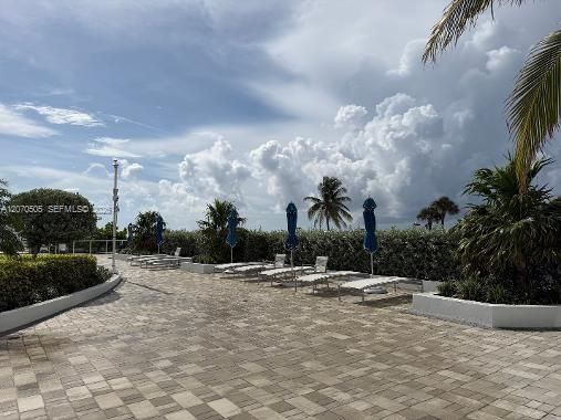For Sale: $569,000 (2 beds, 2 baths, 1350 Square Feet)