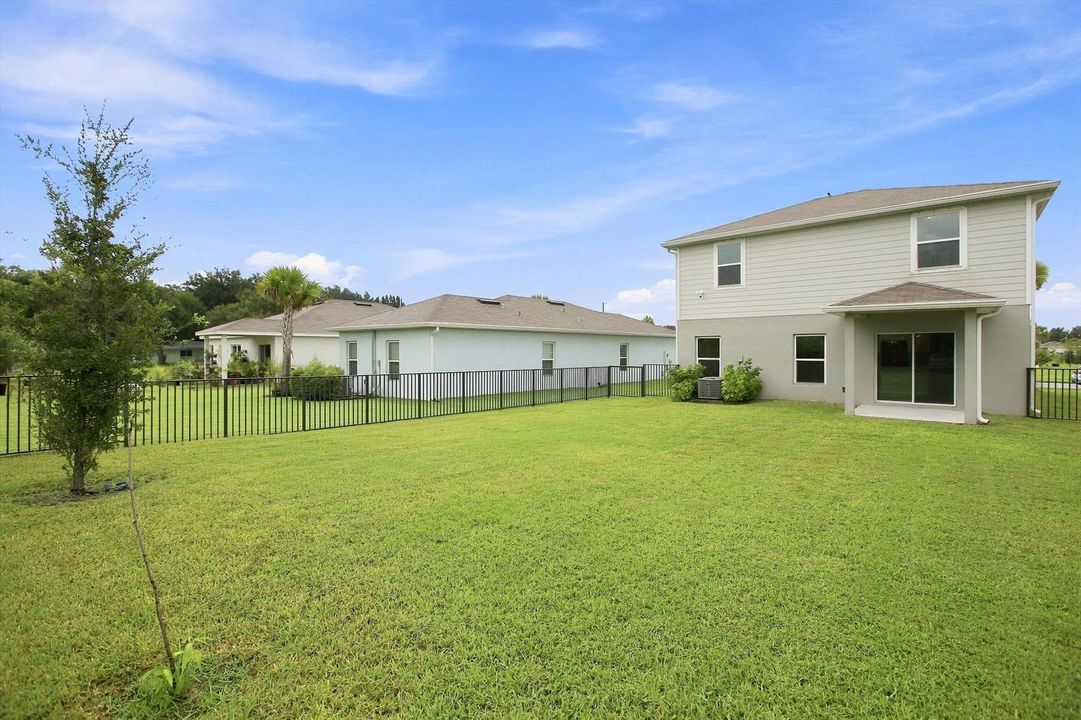 41-Property Photo 041