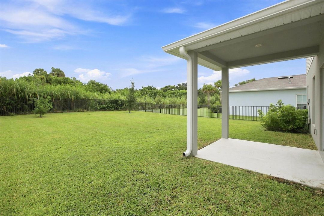 35-Property Photo 035