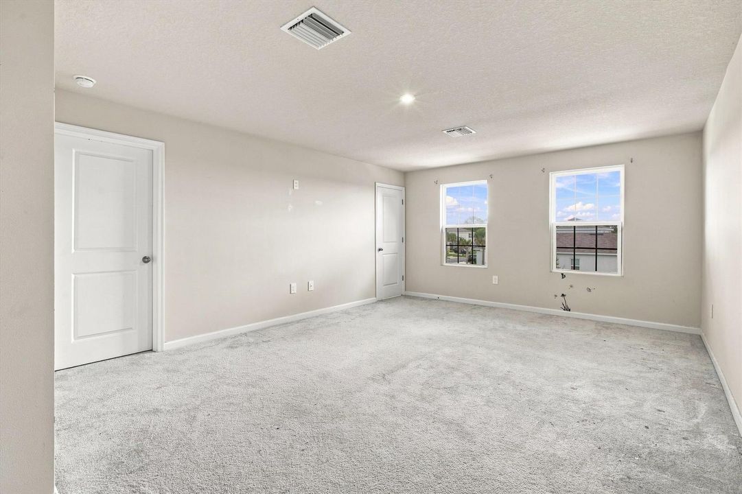20-Property Photo 020