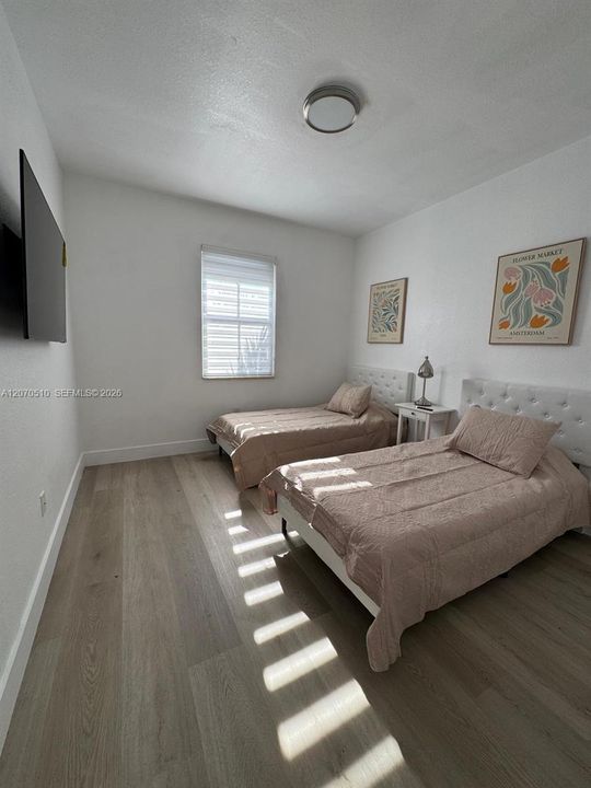 For Rent: $4,200 (4 beds, 3 baths, 1783 Square Feet)