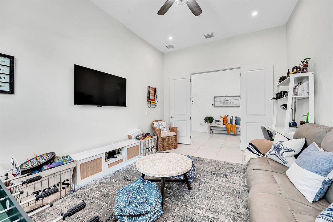 flex room