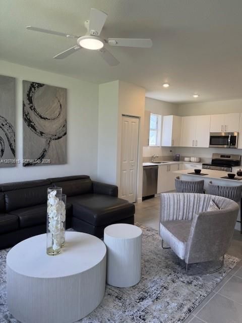 For Rent: $3,500 (3 beds, 2 baths, 2319 Square Feet)