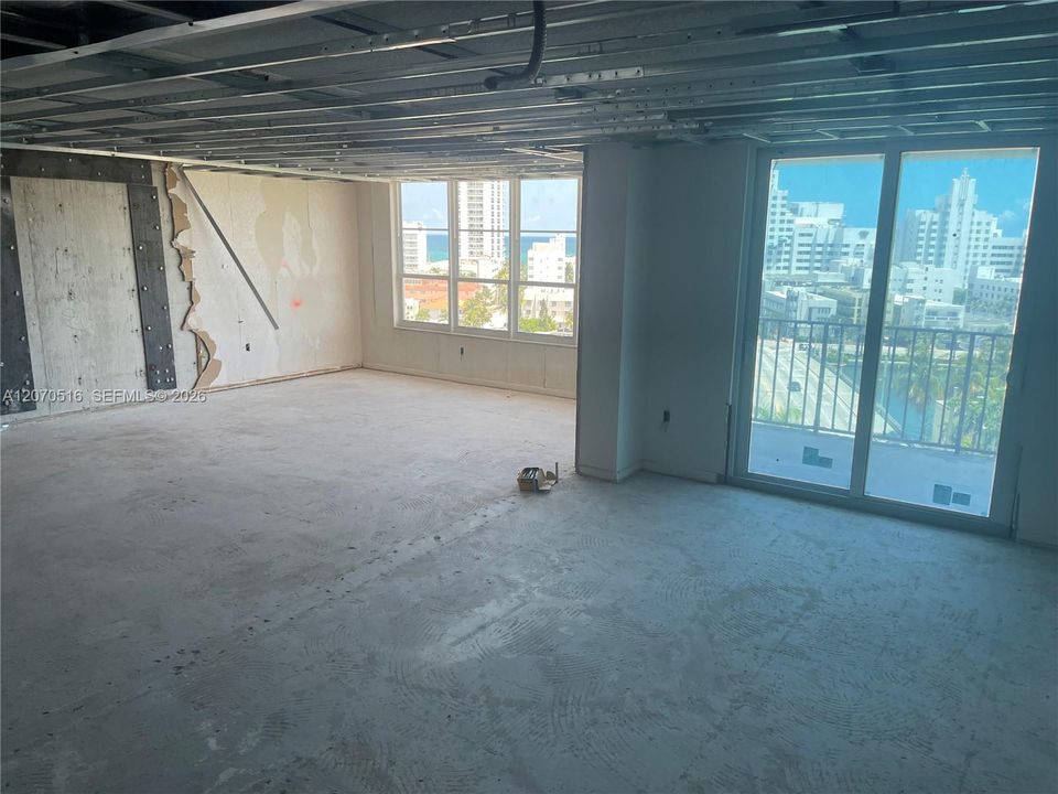 For Sale: $1,800,000 (2 beds, 2 baths, 2133 Square Feet)