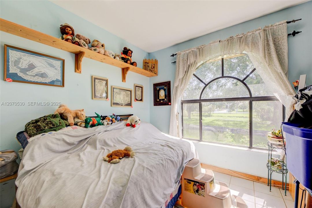 For Sale: $9,500,000 (3 beds, 3 baths, 4164 Square Feet)