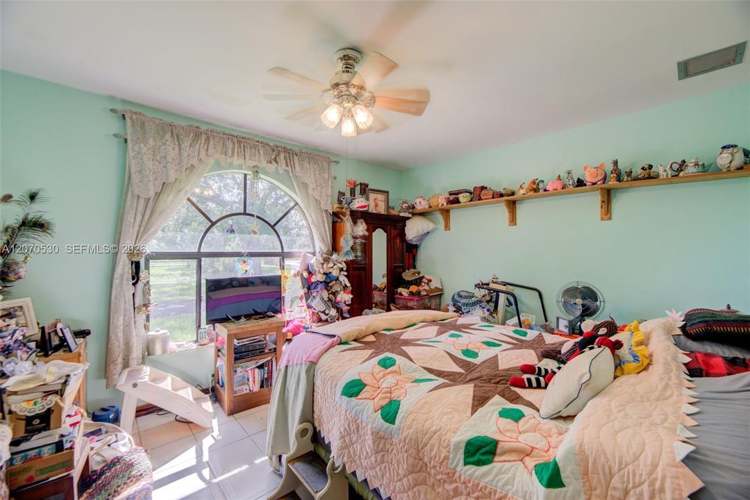 For Sale: $9,500,000 (3 beds, 3 baths, 4164 Square Feet)