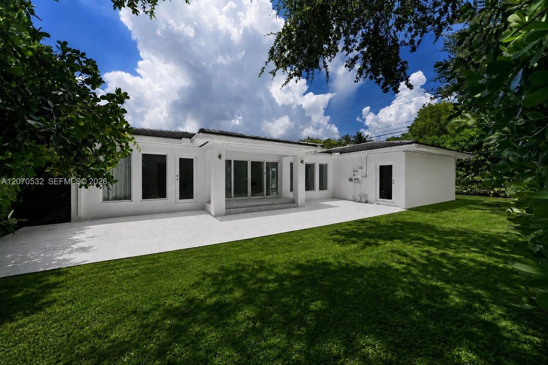 En Venta: $4,499,000 (4 camas, 5 baños, 4123 Pies cuadrados)