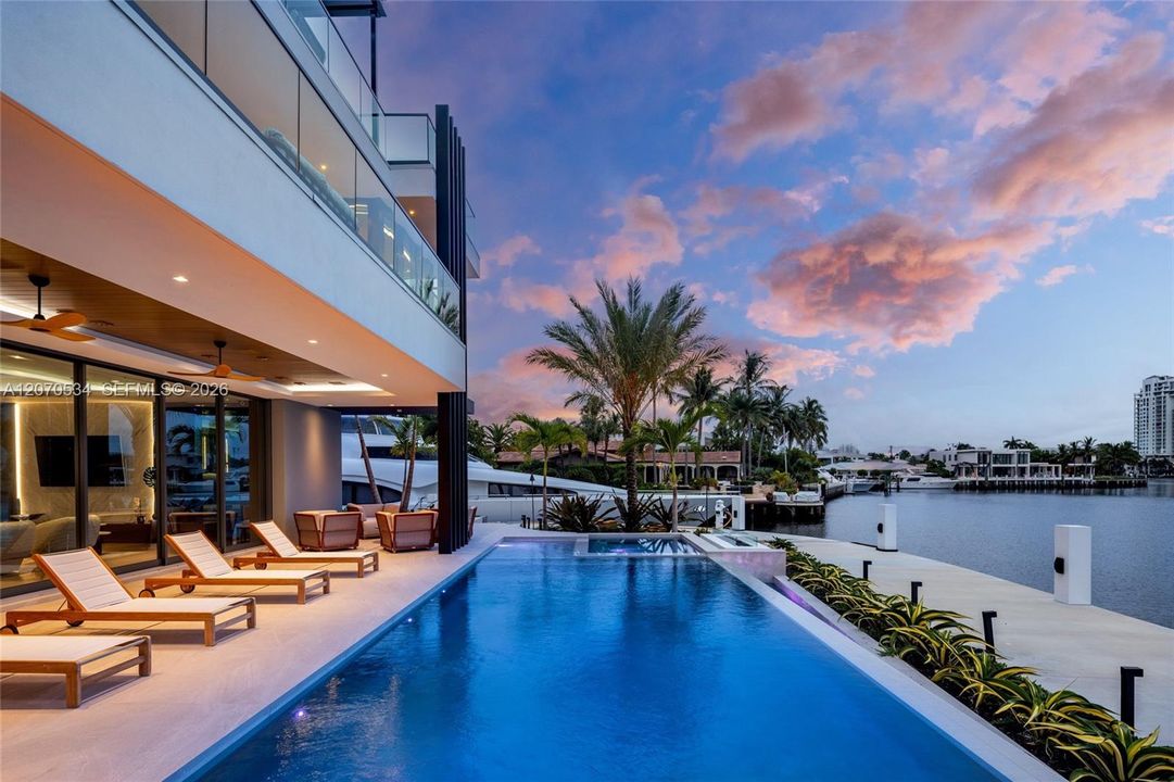 For Sale: $26,500,000 (7 beds, 10 baths, 10400 Square Feet)