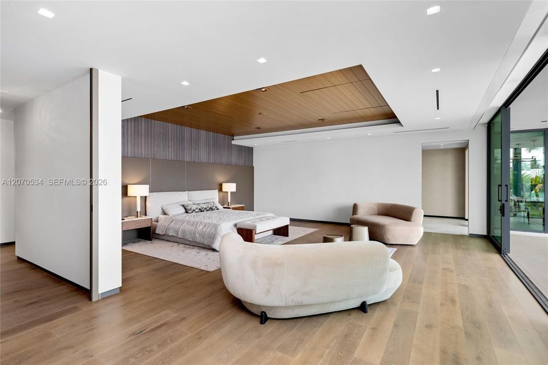 For Sale: $26,500,000 (7 beds, 10 baths, 10400 Square Feet)