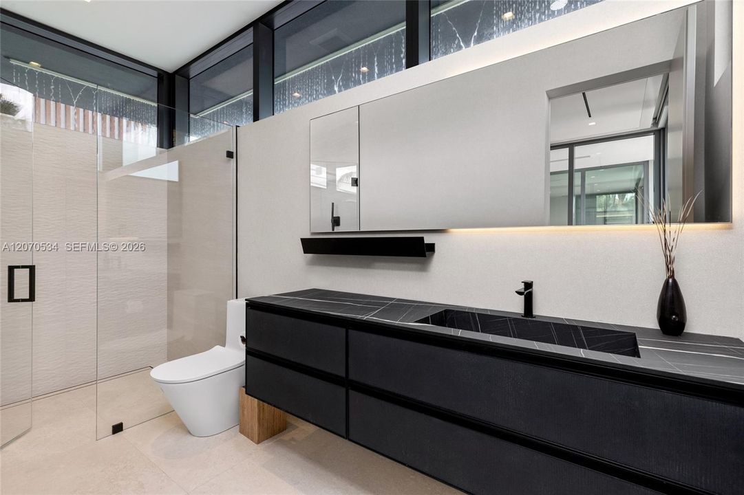For Sale: $26,500,000 (7 beds, 10 baths, 10400 Square Feet)
