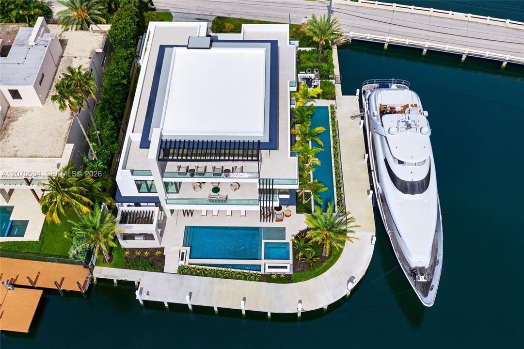 For Sale: $26,500,000 (7 beds, 10 baths, 10400 Square Feet)
