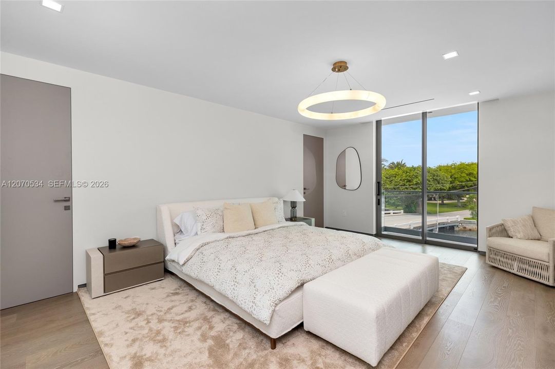 For Sale: $26,500,000 (7 beds, 10 baths, 10400 Square Feet)