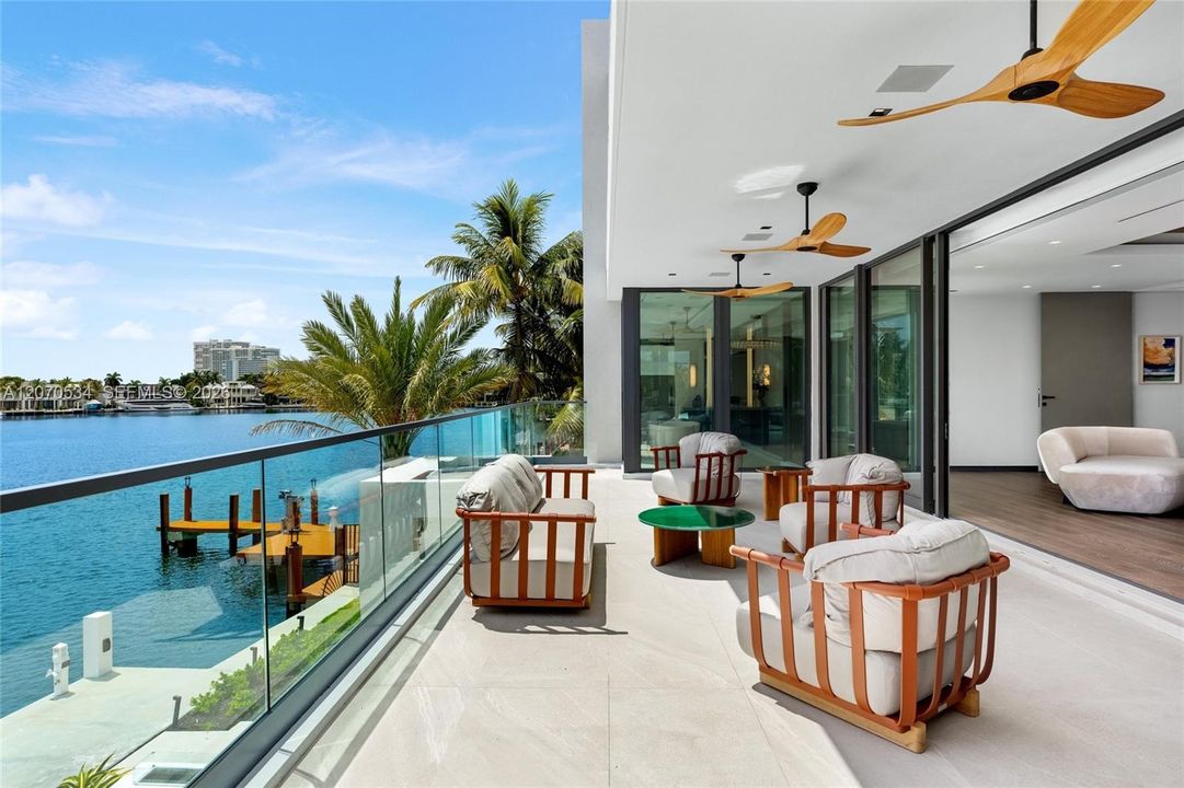 For Sale: $26,500,000 (7 beds, 10 baths, 10400 Square Feet)