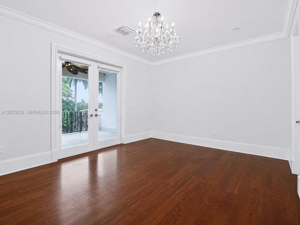 For Sale: $5,500,000 (6 beds, 5 baths, 9264 Square Feet)