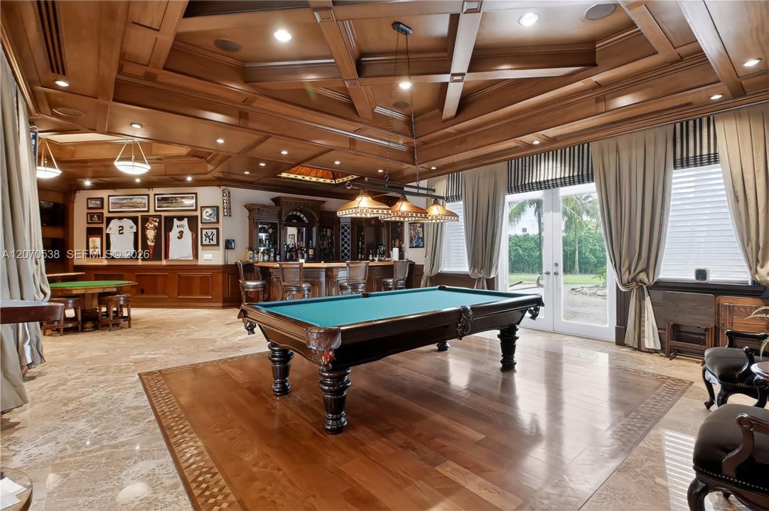 For Sale: $5,500,000 (6 beds, 5 baths, 9264 Square Feet)
