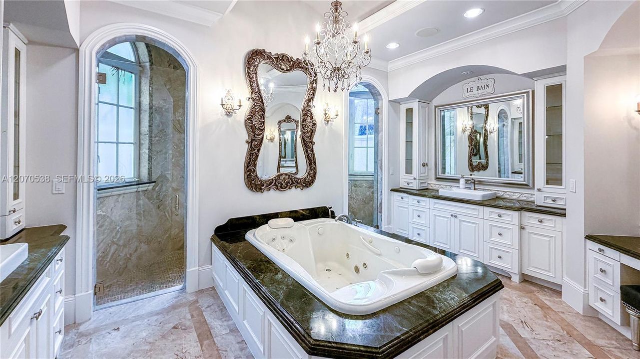 Primary Suite Bathroom