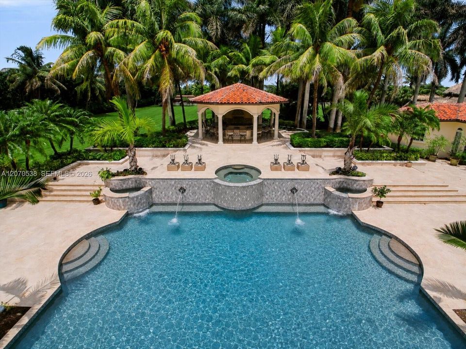 For Sale: $5,500,000 (6 beds, 5 baths, 9264 Square Feet)