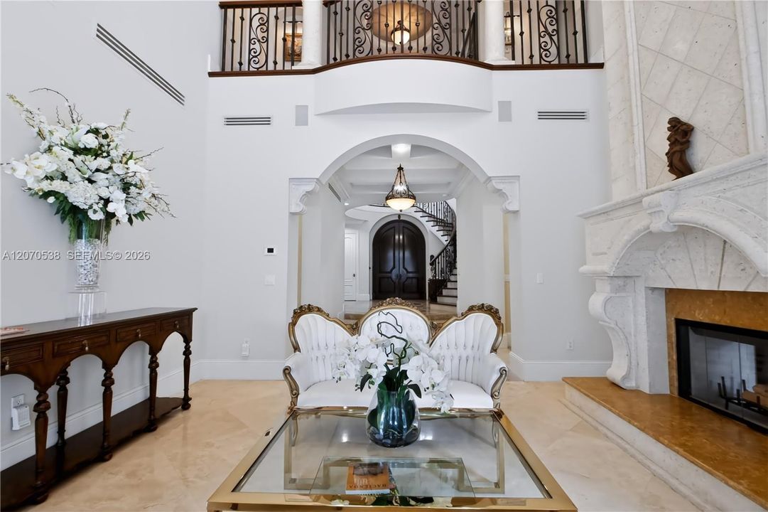 For Sale: $5,500,000 (6 beds, 5 baths, 9264 Square Feet)