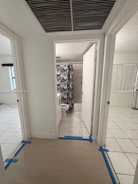 For Rent: $2,450 (3 beds, 2 baths, 993 Square Feet)