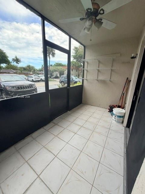 For Rent: $2,450 (3 beds, 2 baths, 993 Square Feet)