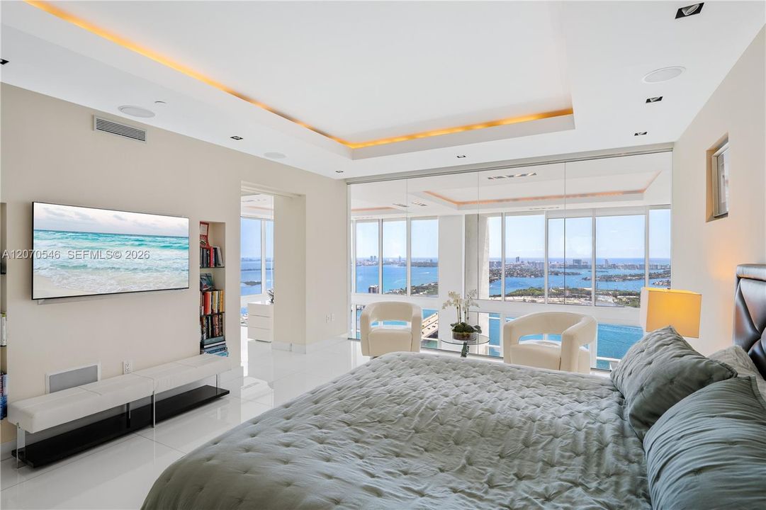 En Venta: $4,950,000 (5 camas, 5 baños, 4879 Pies cuadrados)