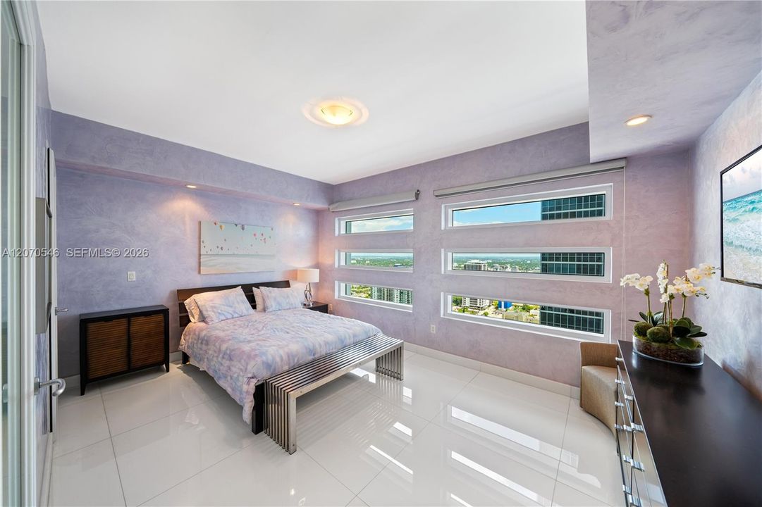 En Venta: $4,950,000 (5 camas, 5 baños, 4879 Pies cuadrados)