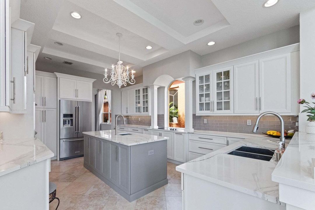 GOURMET KITCHEN
