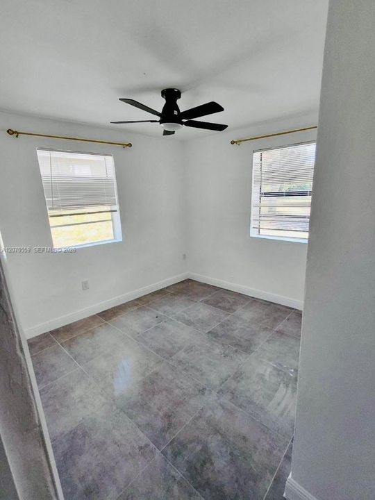 For Rent: $1,700 (2 beds, 1 baths, 576 Square Feet)