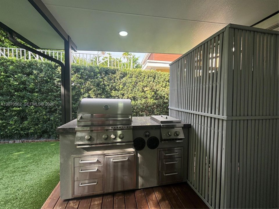 For Rent: $11,500 (3 beds, 2 baths, 2498 Square Feet)