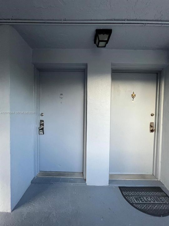 For Sale: $255,000 (1 beds, 1 baths, 620 Square Feet)
