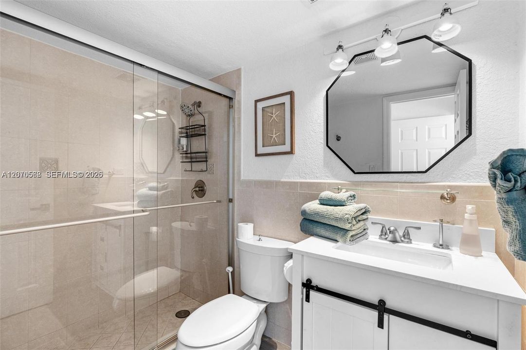 For Sale: $495,000 (3 beds, 3 baths, 1480 Square Feet)