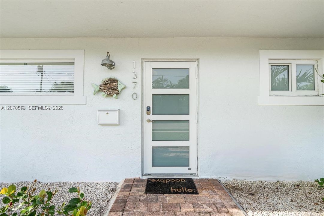 For Sale: $495,000 (3 beds, 3 baths, 1480 Square Feet)