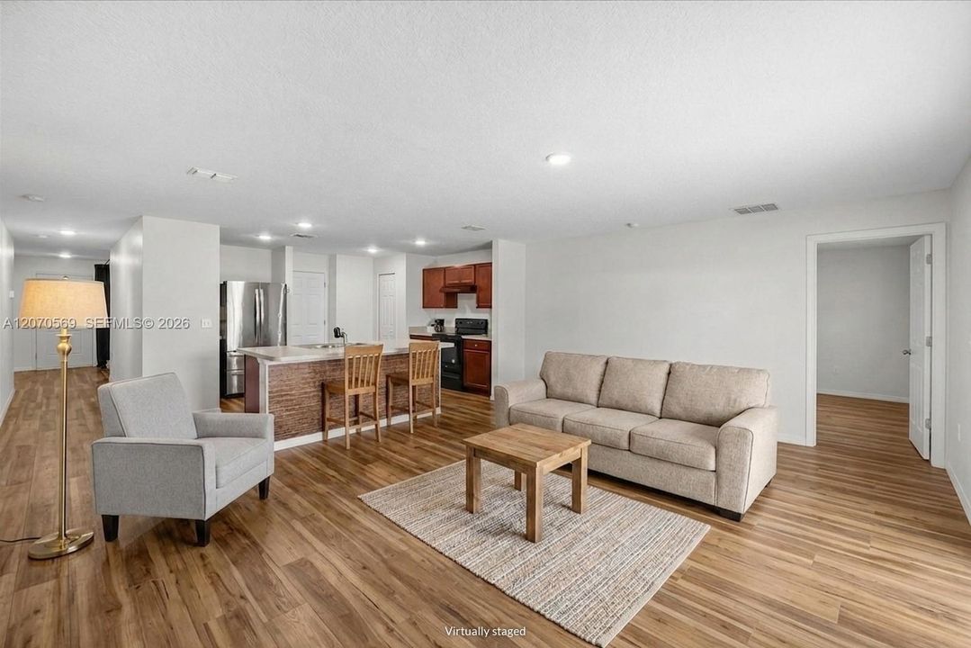 For Sale: $374,700 (4 beds, 2 baths, 1806 Square Feet)