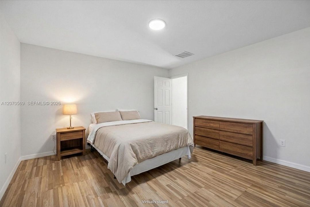 For Sale: $374,700 (4 beds, 2 baths, 1806 Square Feet)