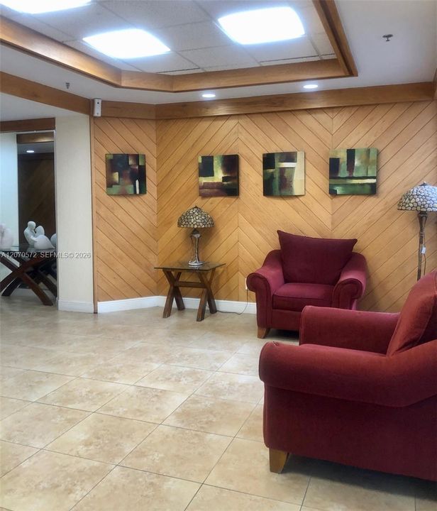 For Rent: $2,450 (2 beds, 1 baths, 1468 Square Feet)