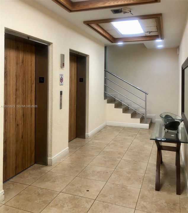 For Rent: $2,450 (2 beds, 1 baths, 1468 Square Feet)