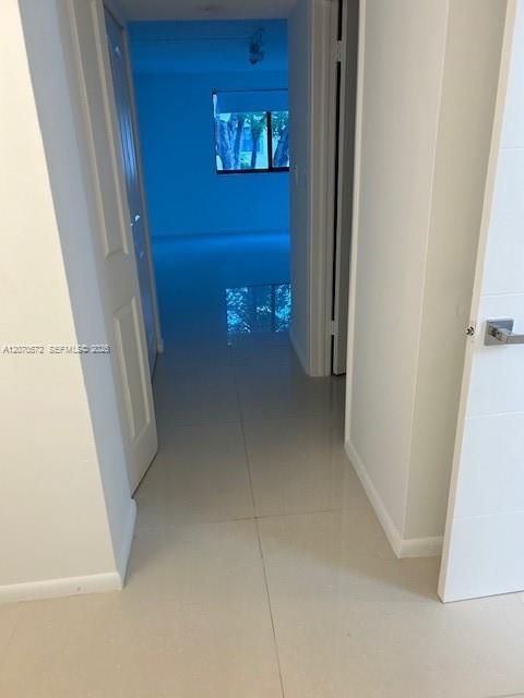 For Rent: $2,450 (2 beds, 1 baths, 1468 Square Feet)