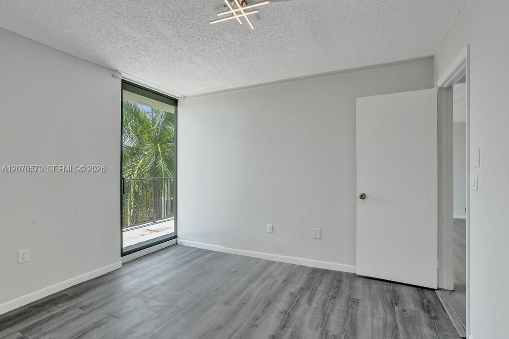 For Rent: $2,750 (2 beds, 2 baths, 1110 Square Feet)