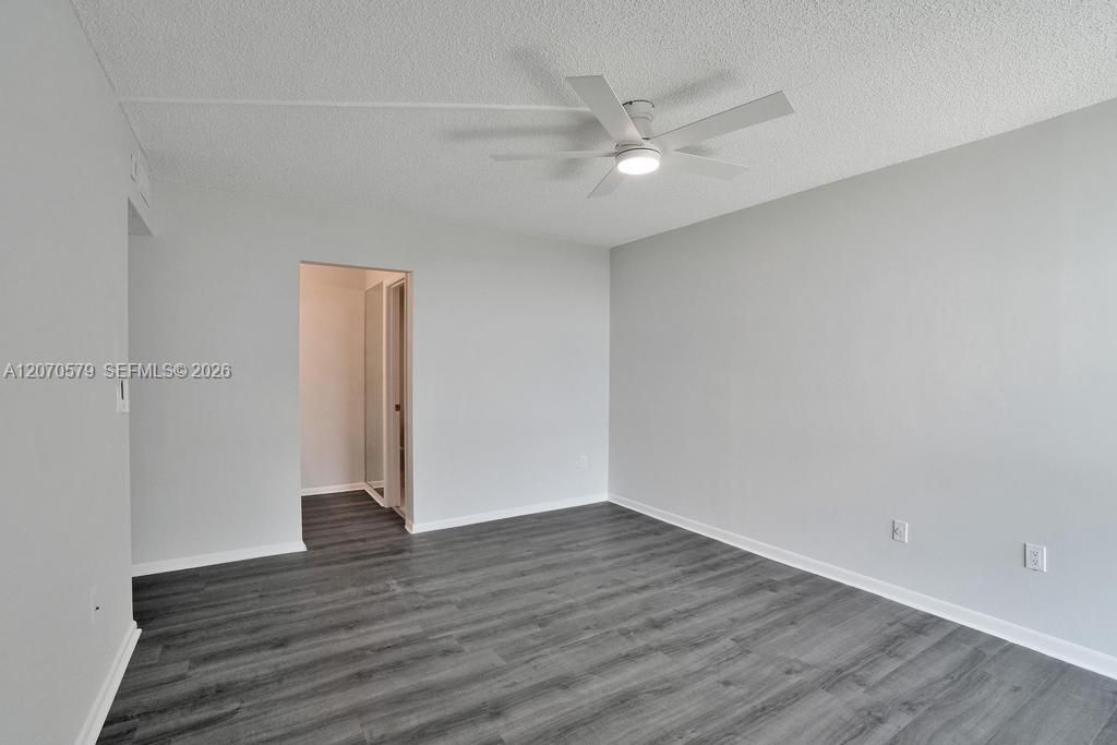 For Rent: $2,750 (2 beds, 2 baths, 1110 Square Feet)